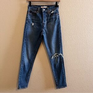 Levi’s Wedgie Skinny Distressed Jeans Size 26